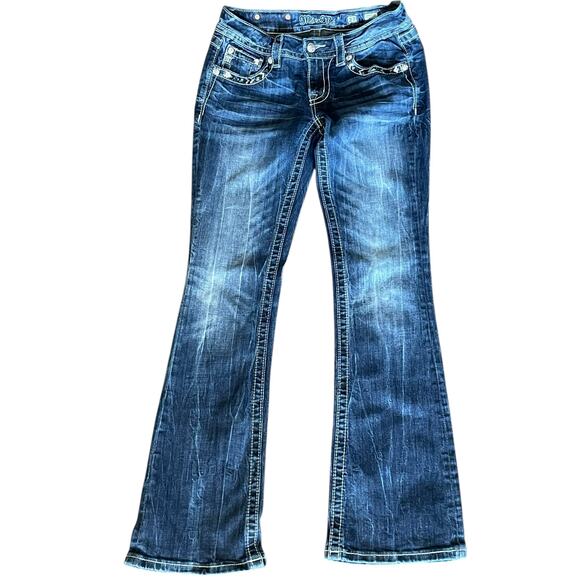Miss Me Signature Boot Jeans Low Rise Size 27 Embelllished Fleur-De-Lis Western - Picture 1 of 12